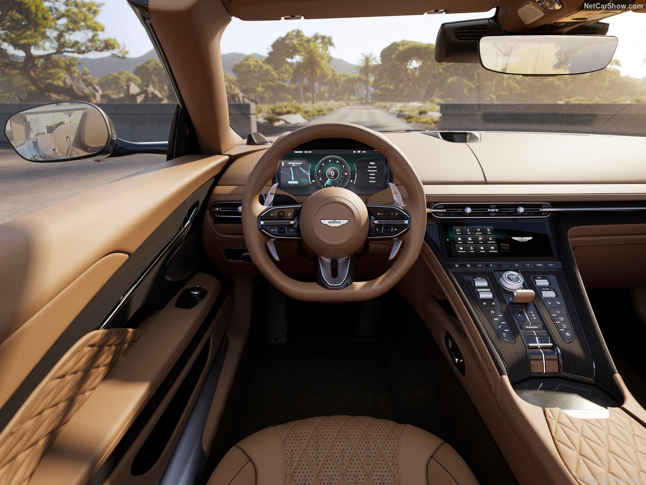Aston Martin DB12 Volante